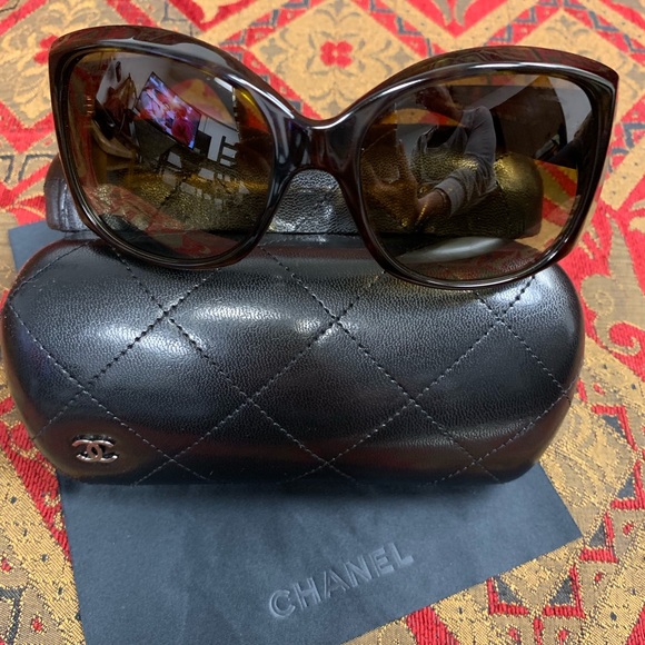 💫CHANEL POLARIZED SUN GLASSES😎💛 - Picture 2 of 10